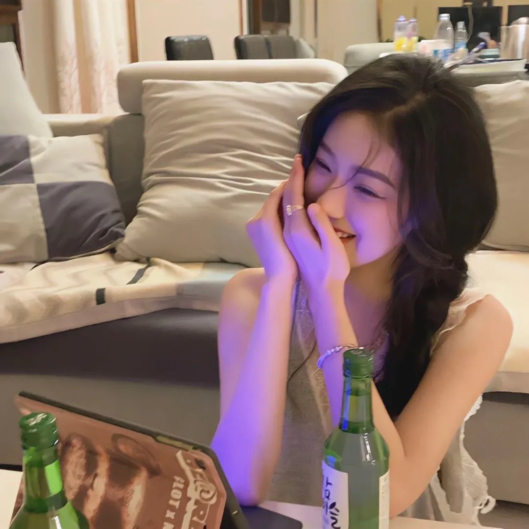 导演之子被曝出道颜值引争议，短时间内夜店画面流出